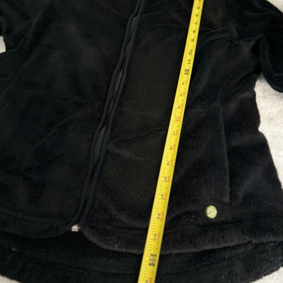 Dakini black Jacket size large really soft - Picture 10 of 10